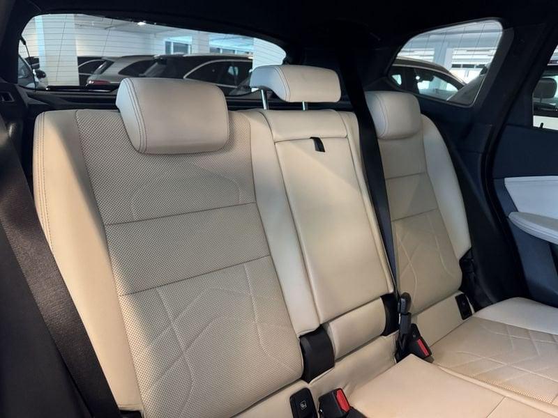 BMW iX1 xDrive 30