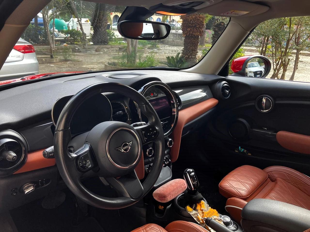 Mini 1.5 Cooper Resolute edition uff ITA