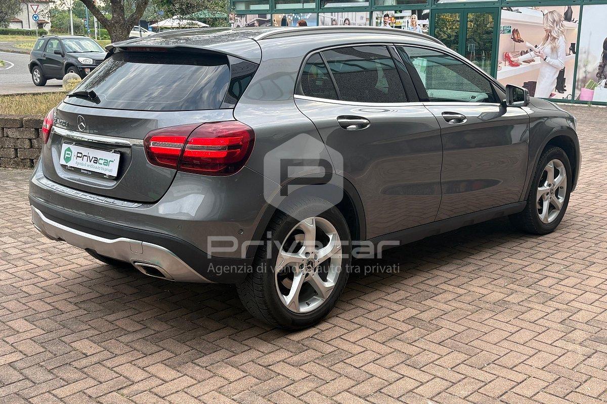 MERCEDES GLA 200 d Automatic Sport