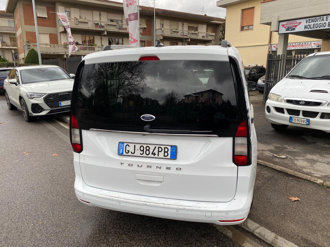 Ford Tourneo Connect 2.0 EcoBlue 122 CV Titanium