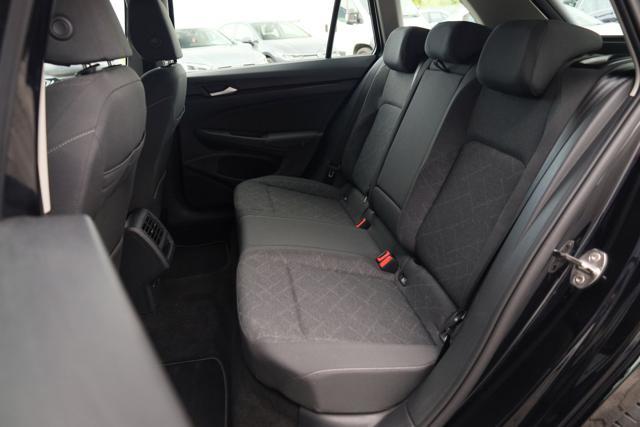 VOLKSWAGEN Golf Variant 1.0 eTSI EVO DSG Life