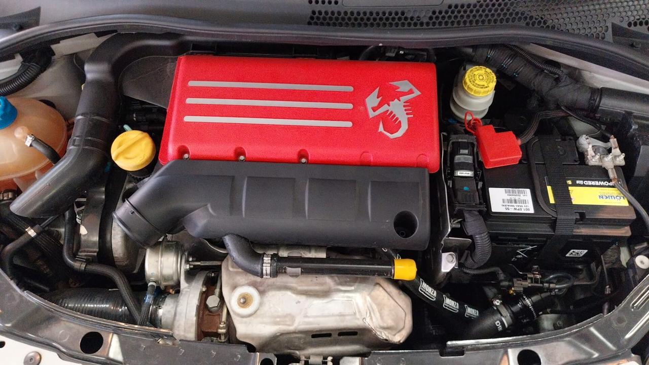 Abarth 595 1.4 Turbo T-Jet 180 CV Esseesse