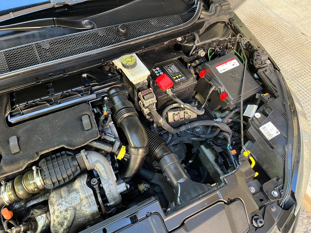 Peugeot 308 1.6 e-HDi 115 CV Stop&Start SW Active