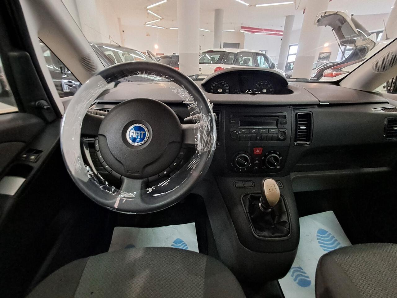 Fiat Idea 1.2 16V BlackLabel