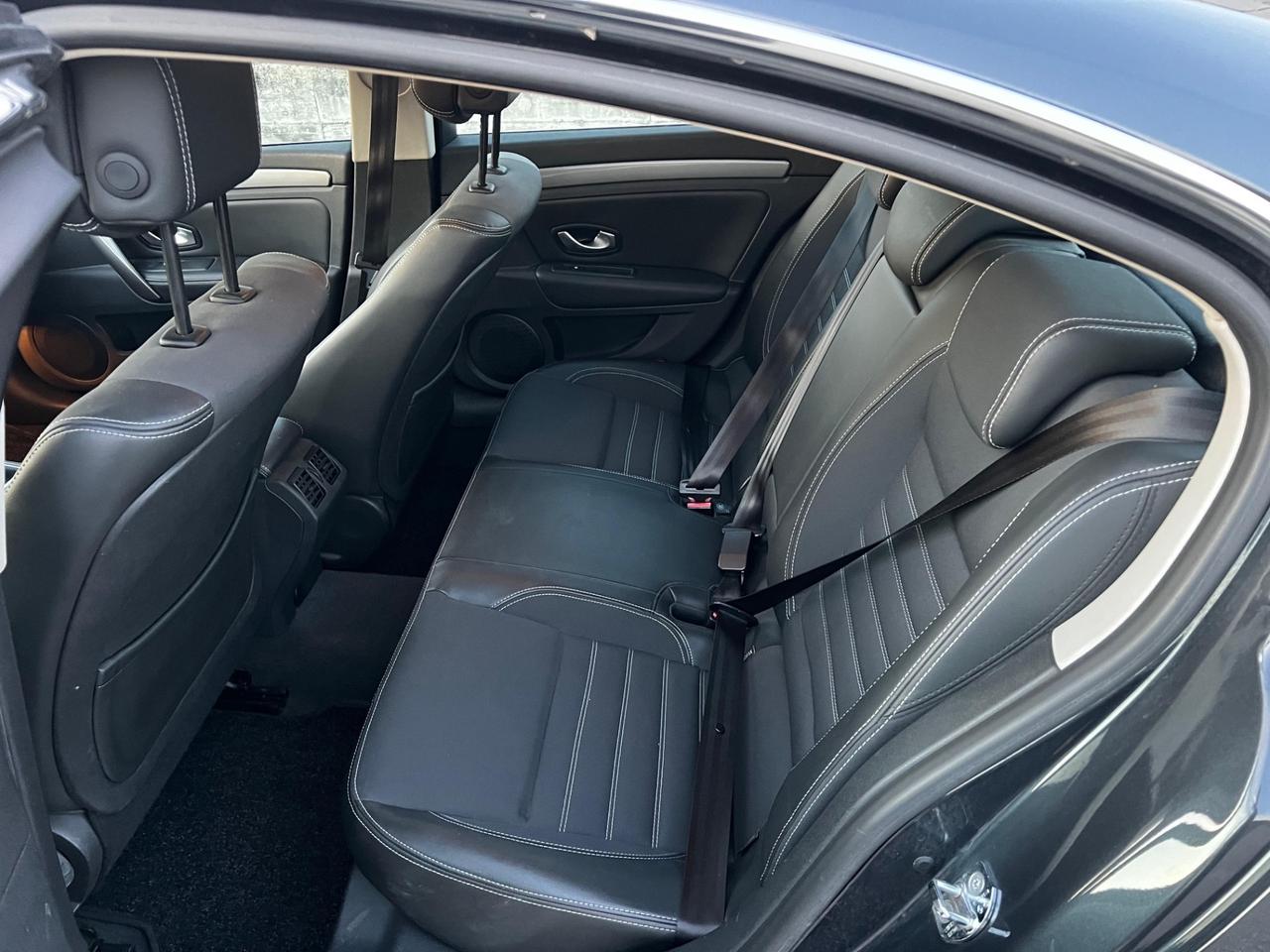 Renault Laguna 2.0 dCi 150CV 4Control