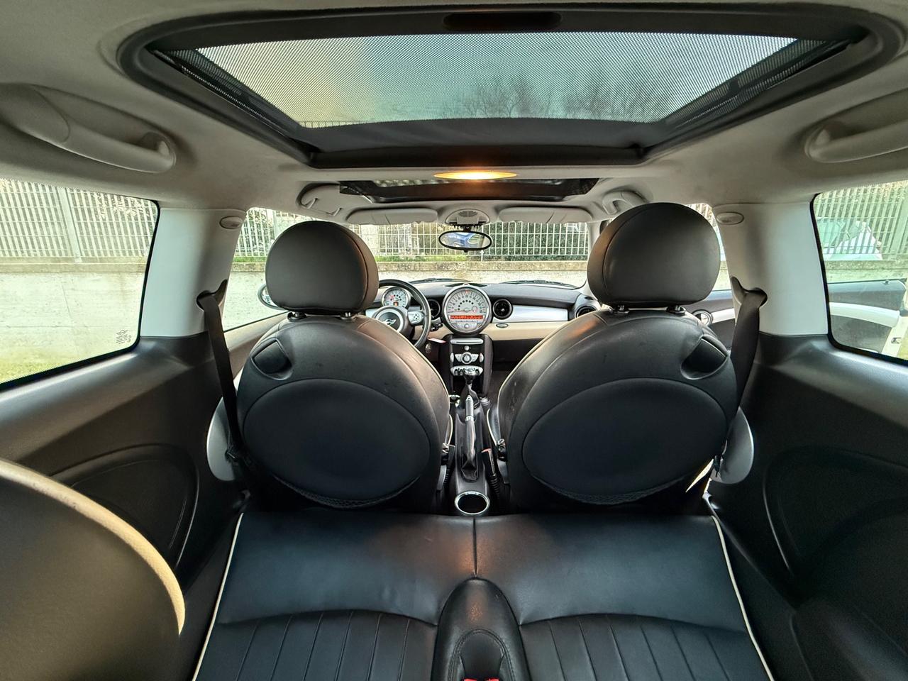 Mini 1.6 16V Cooper