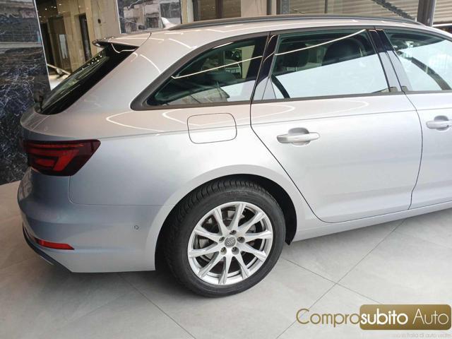 AUDI A4 Avant QUATTRO 40 TDI S tronic (Garanzia 12 Mesi)