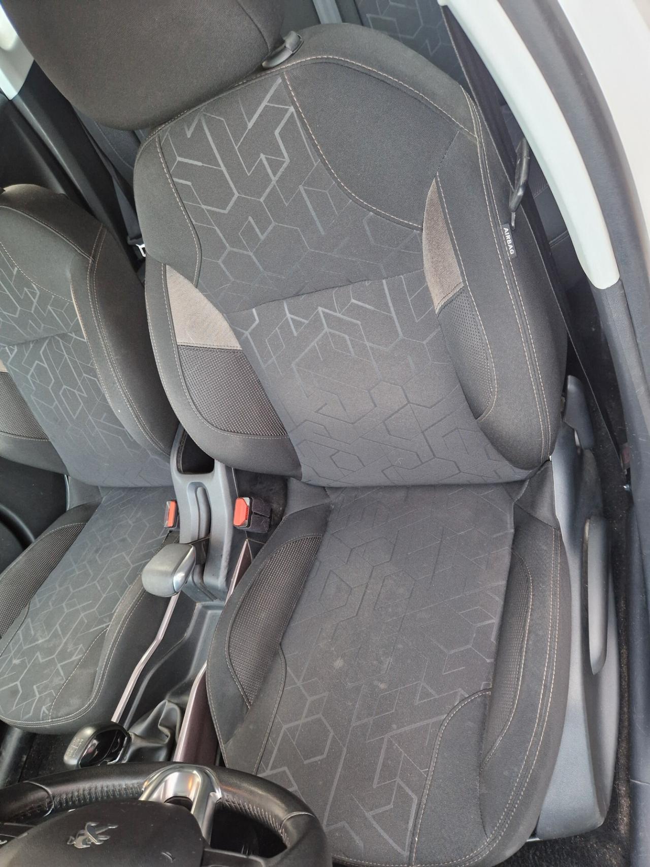 Peugeot 2008 1.4 HDi 68CV Active