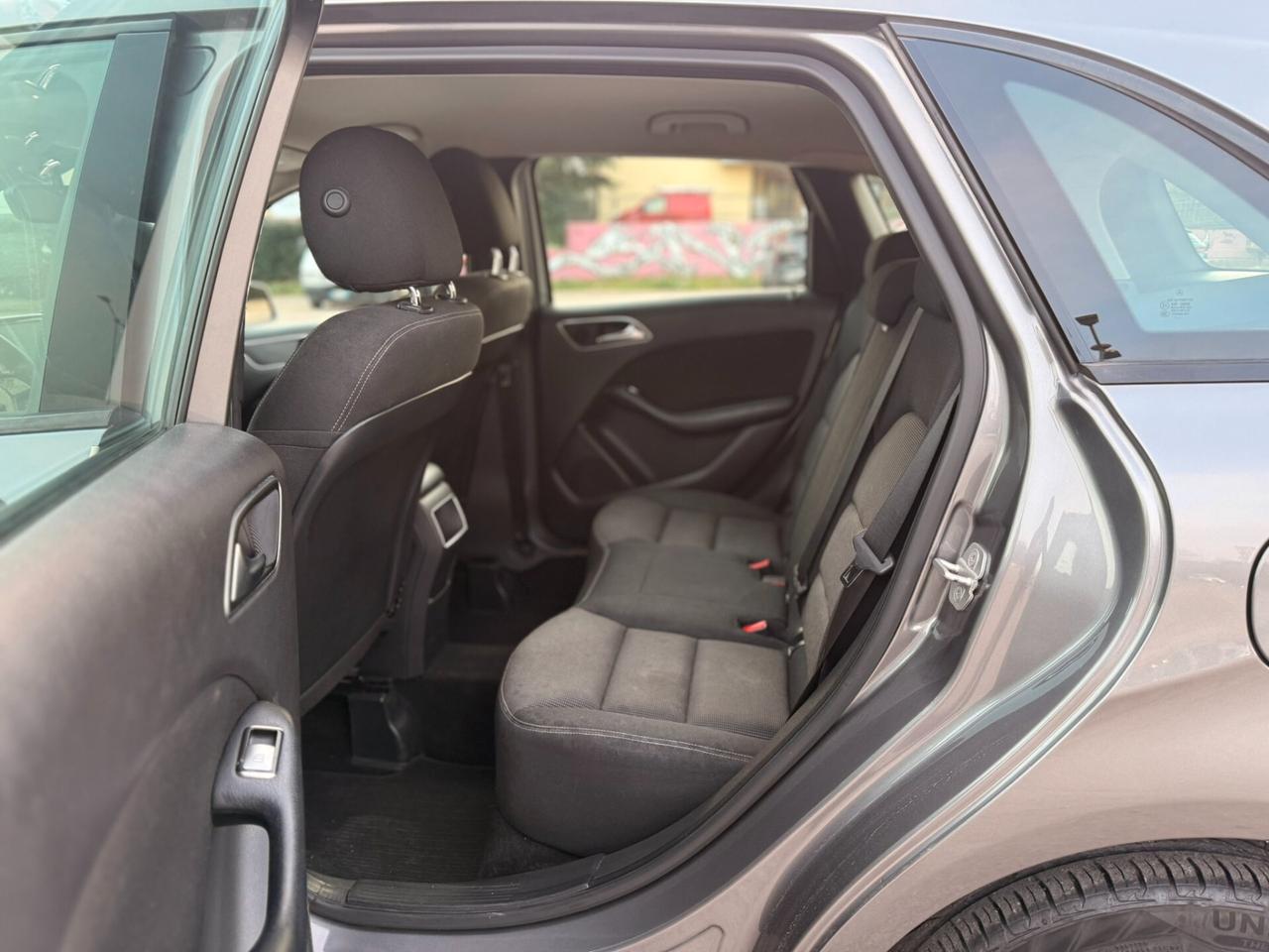 Mercedes Classe B GARANZIA DI 12 MESI