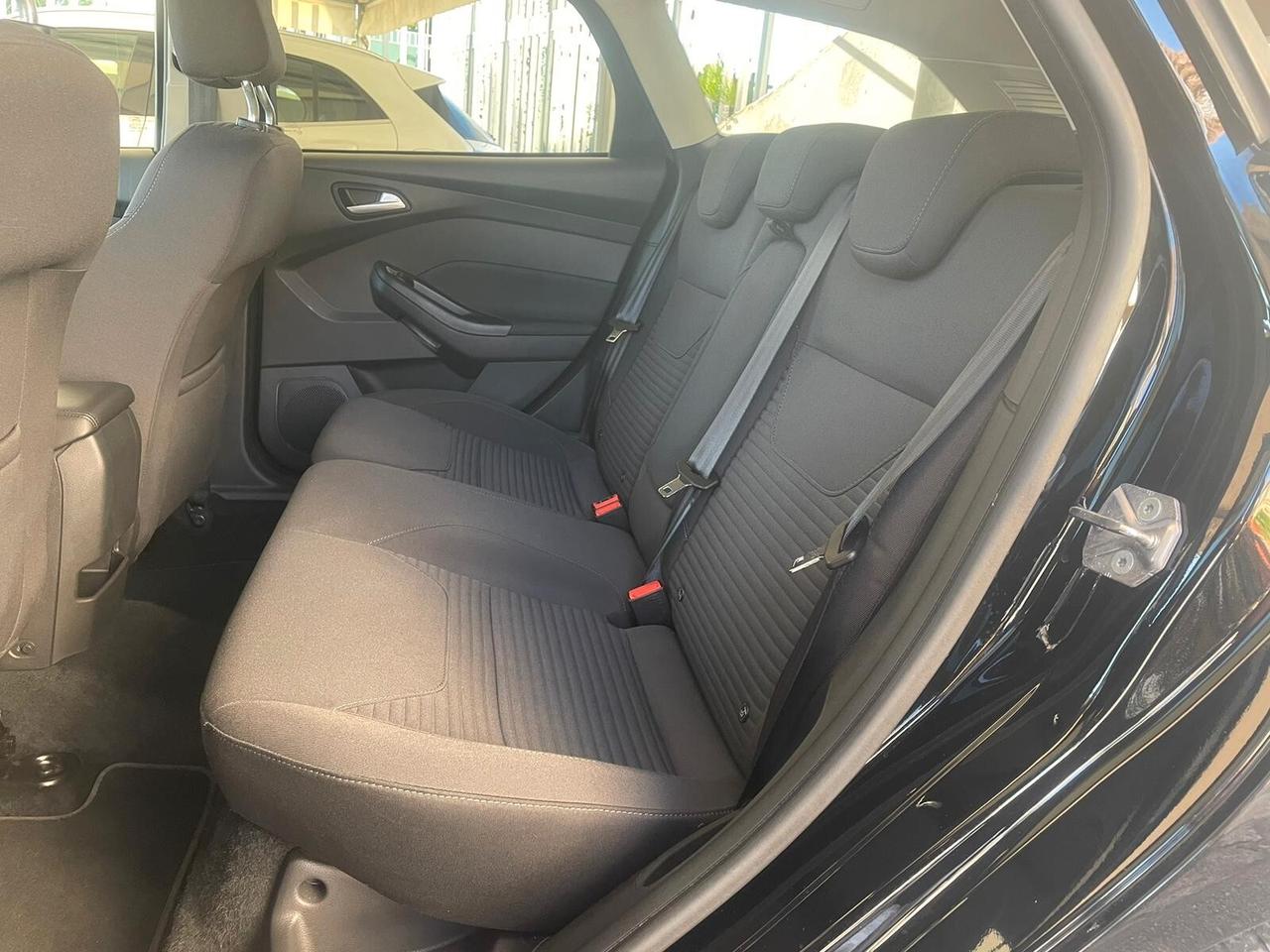 Ford Focus 1.6 120 CV GPL SW Titanium