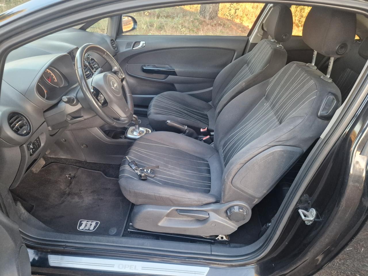 Opel Corsa 1.2 80CV 3 porte GPL-TECH Edition automatico