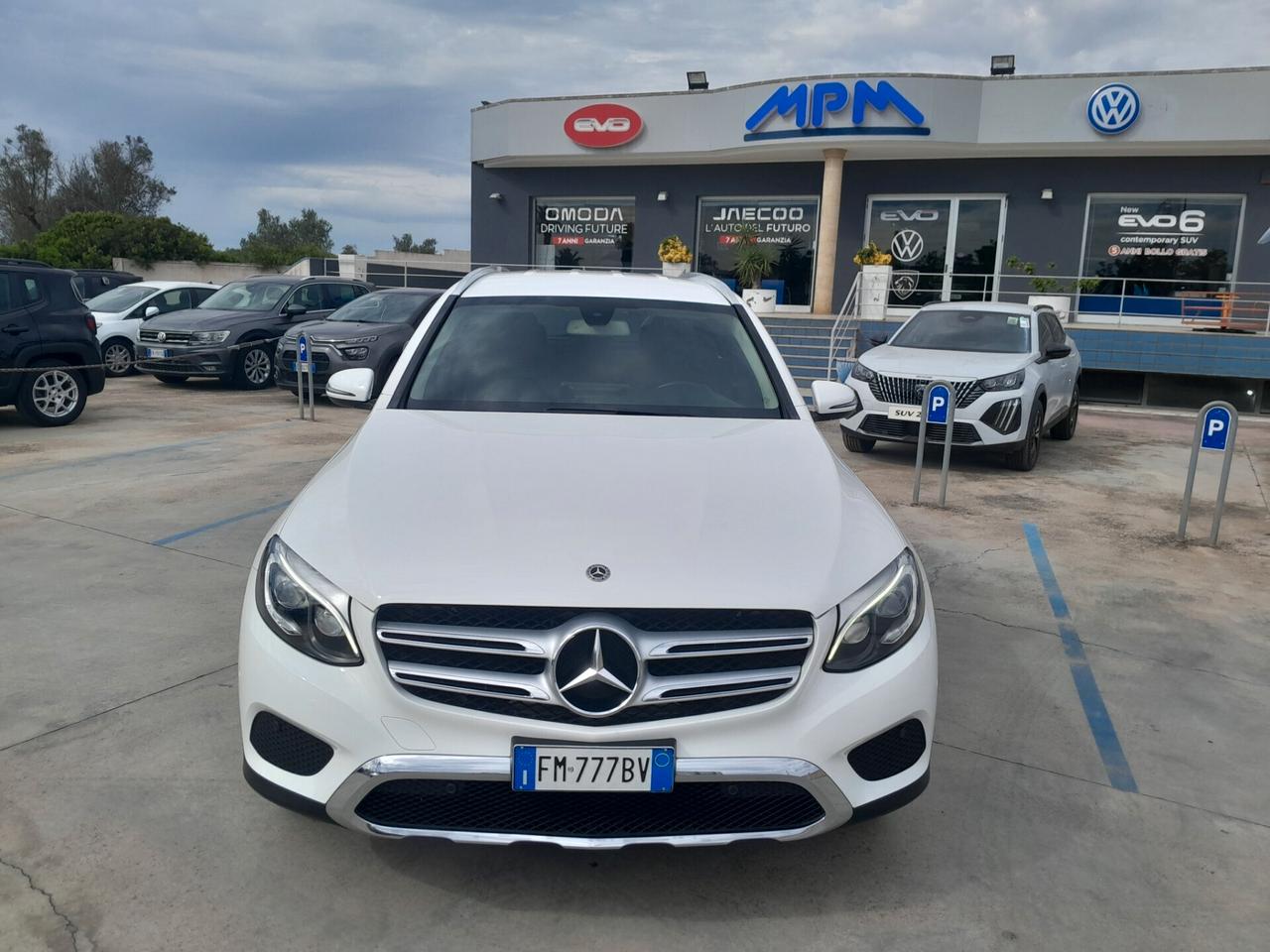 MERCEDES-BENZ GLC 220 D 4MATIC PREMIUM