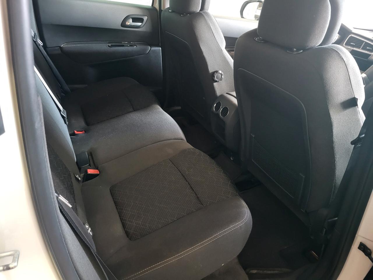 Peugeot 3008 BlueHDi 120 S&S Business