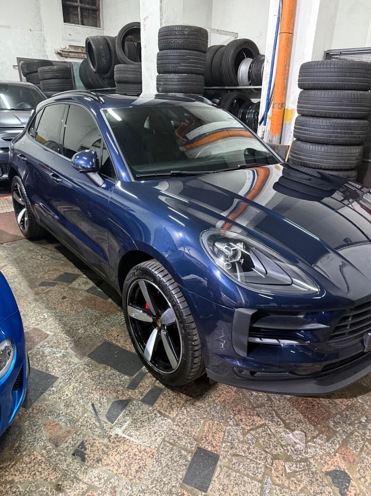 Porsche Macan 2.0 245 Cv Strafull