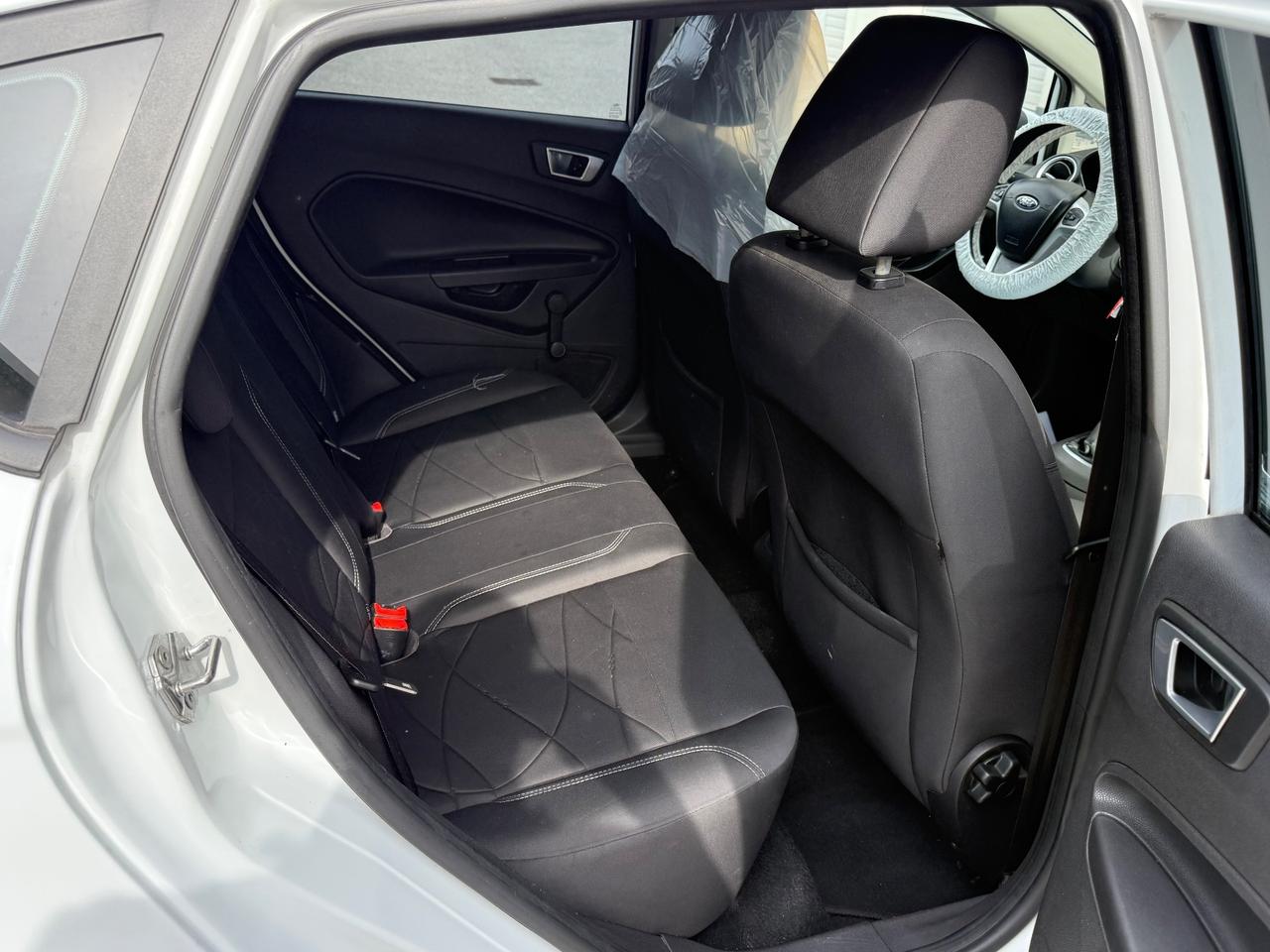 Ford Fiesta 1.5 TDCi 75CV 5 porte Titanium
