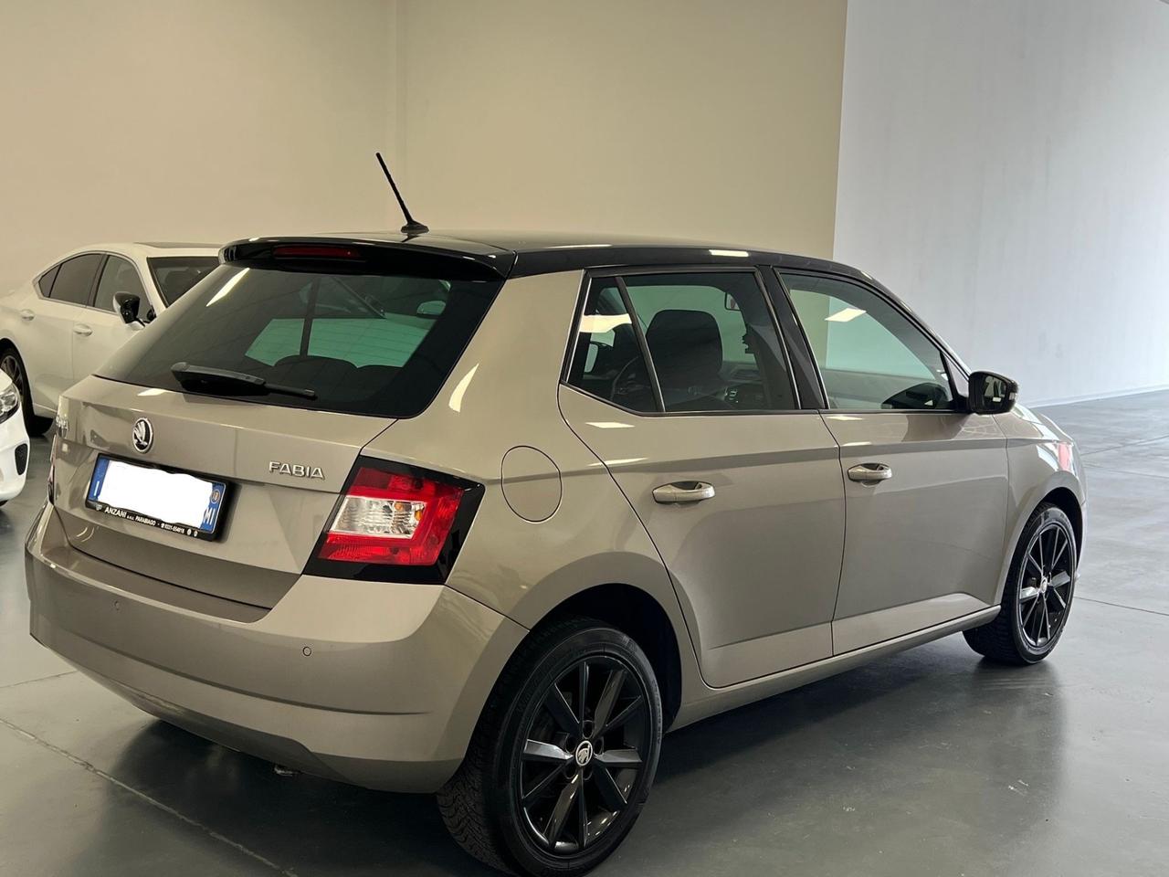 Skoda Fabia 1.0 MPI 60 CV Design Edition