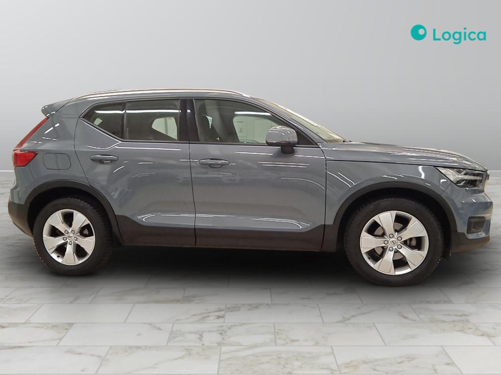 VOLVO XC40 - XC40 1.5 t3 Momentum Pro 163cv my21