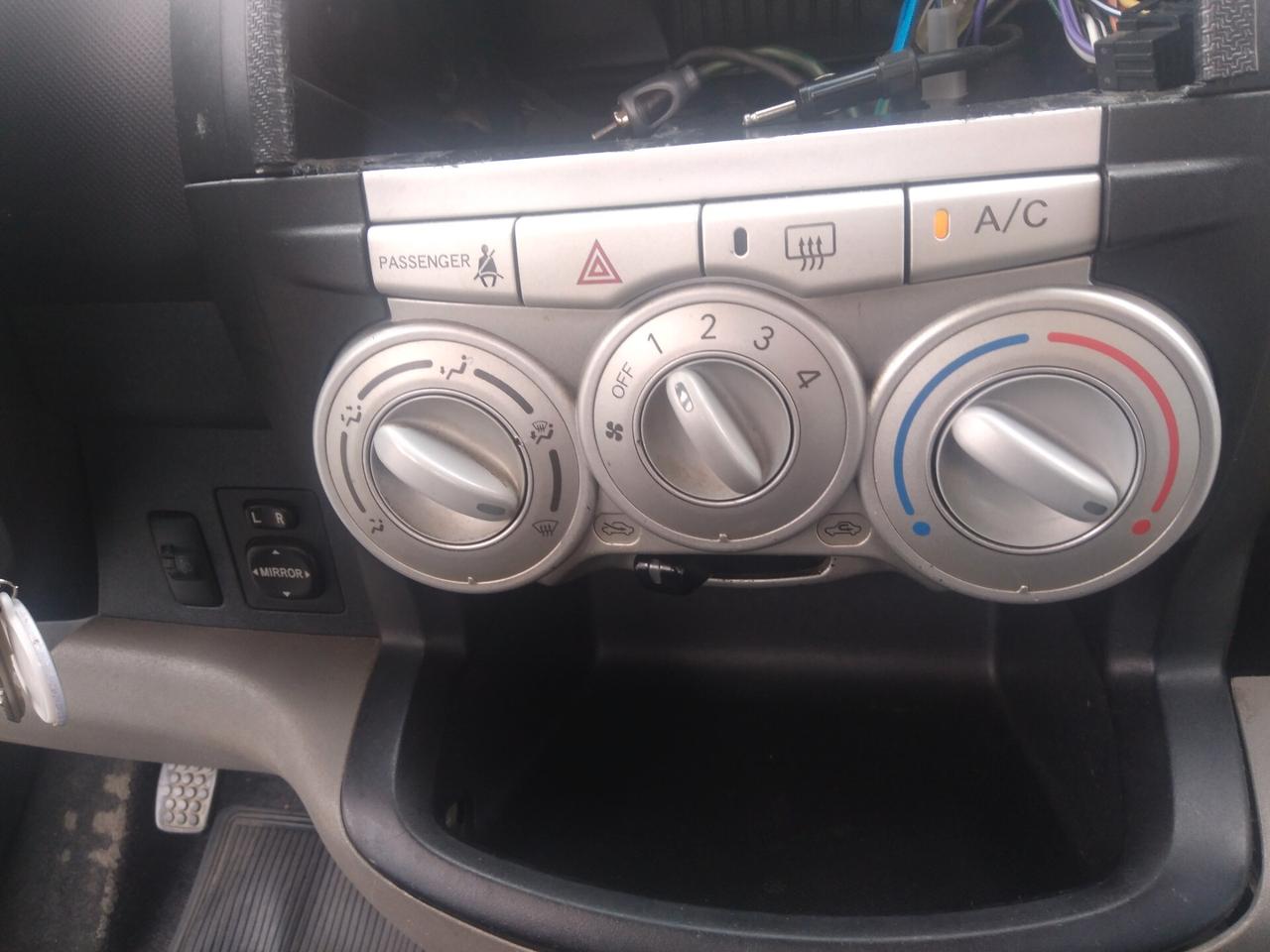 Daihatsu Sirion 1.0 12V 69cv Mio xneopatentati