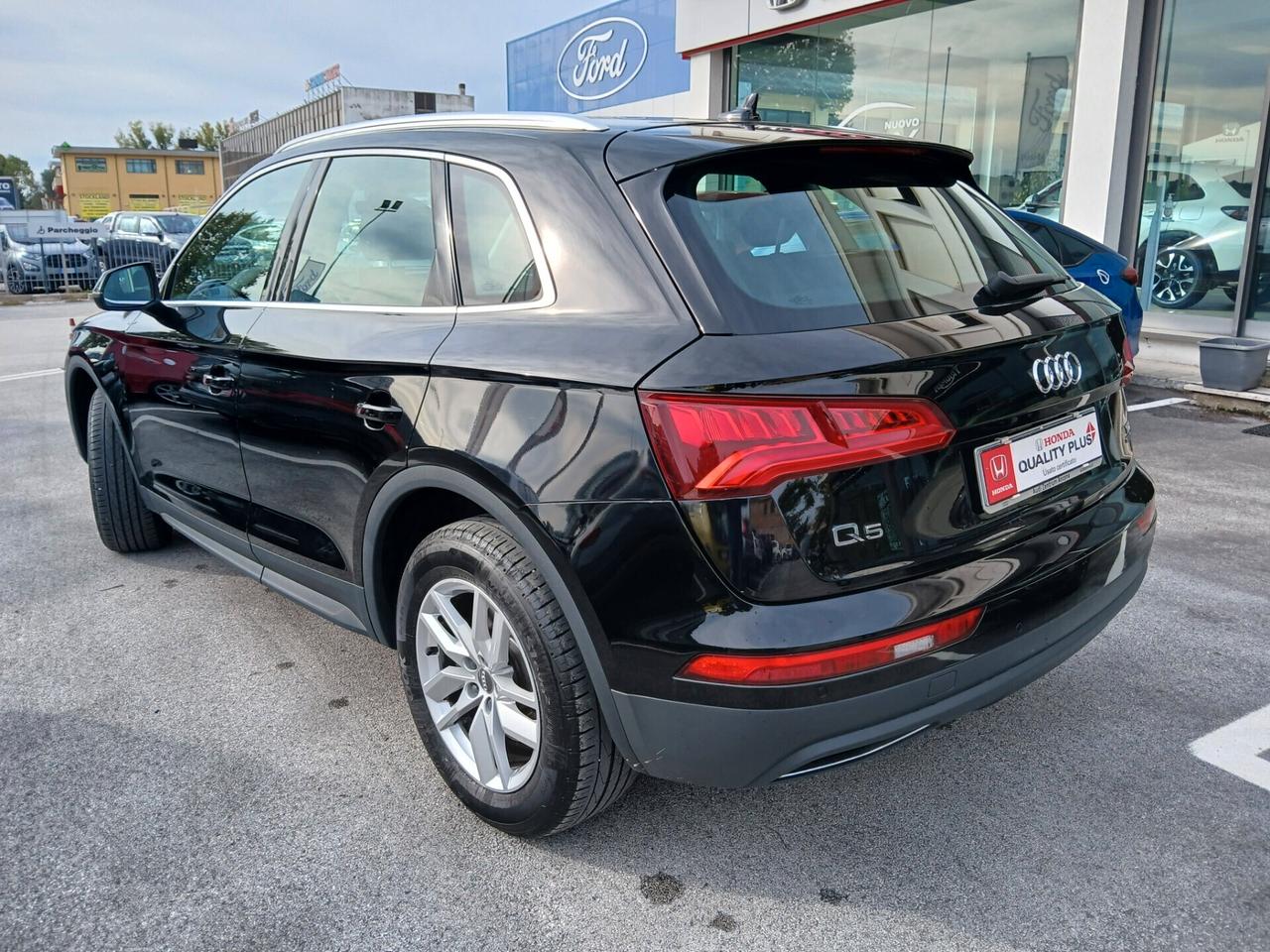 Audi Q5 2.0 TDI quattro S tronic Business