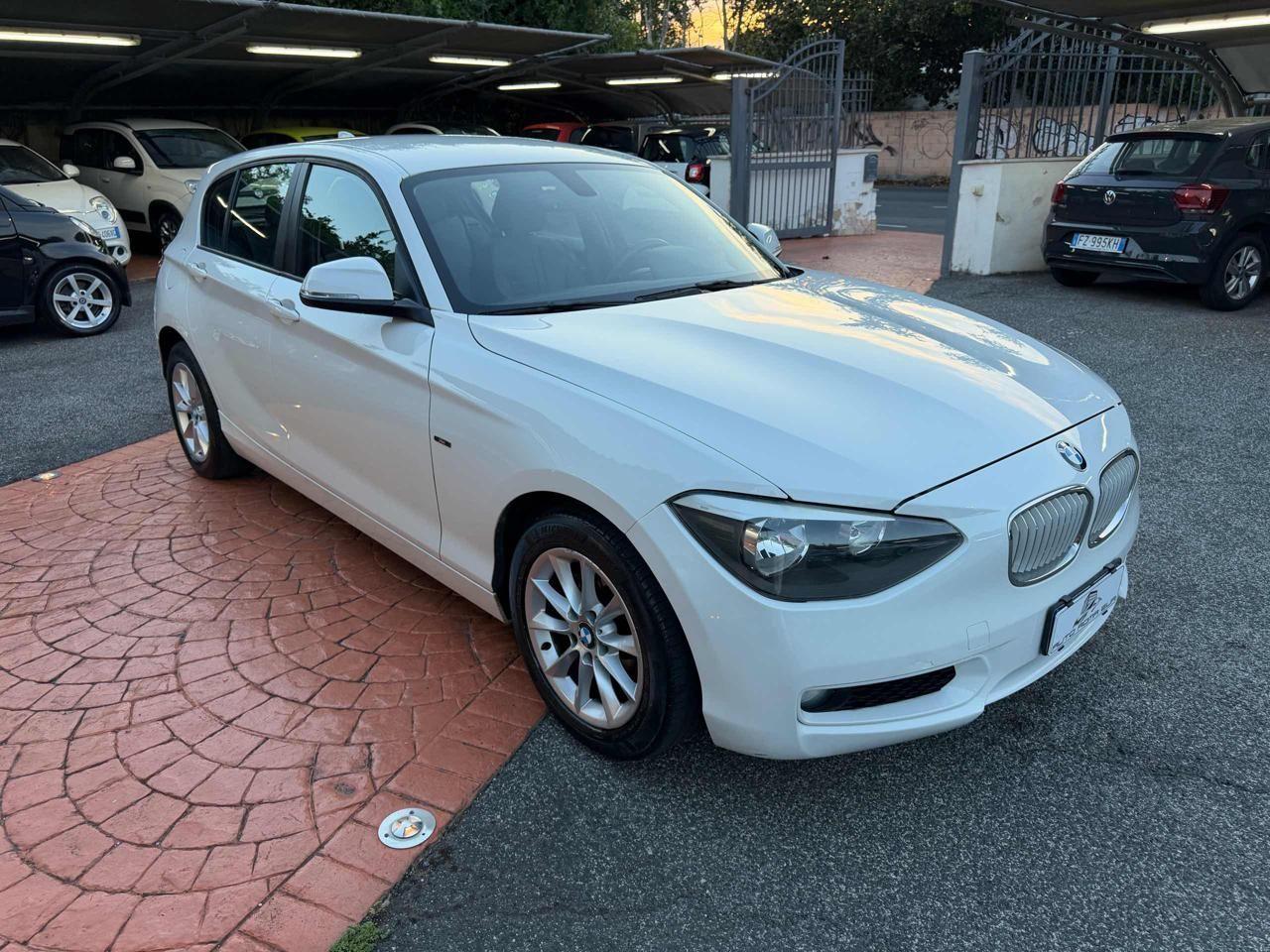 BMW 118 d 5p. Urban TAGLIANDATA + DISTRIBUZIONE E FRIZIONE