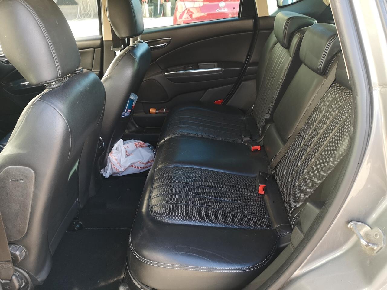 Lancia Delta 1.6 MJT DPF Oro