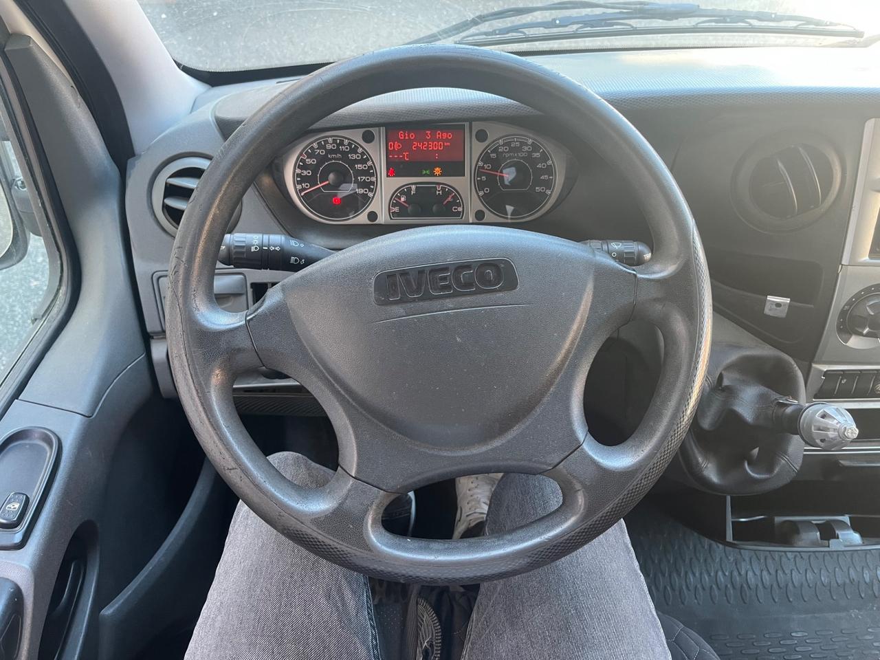 IVECO DAILY 2011 2.3 DIESEL FURGONATO 244.00 KM