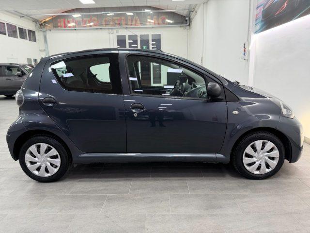 TOYOTA Aygo 1.0 12V VVT-i 5 porte Lounge Connect