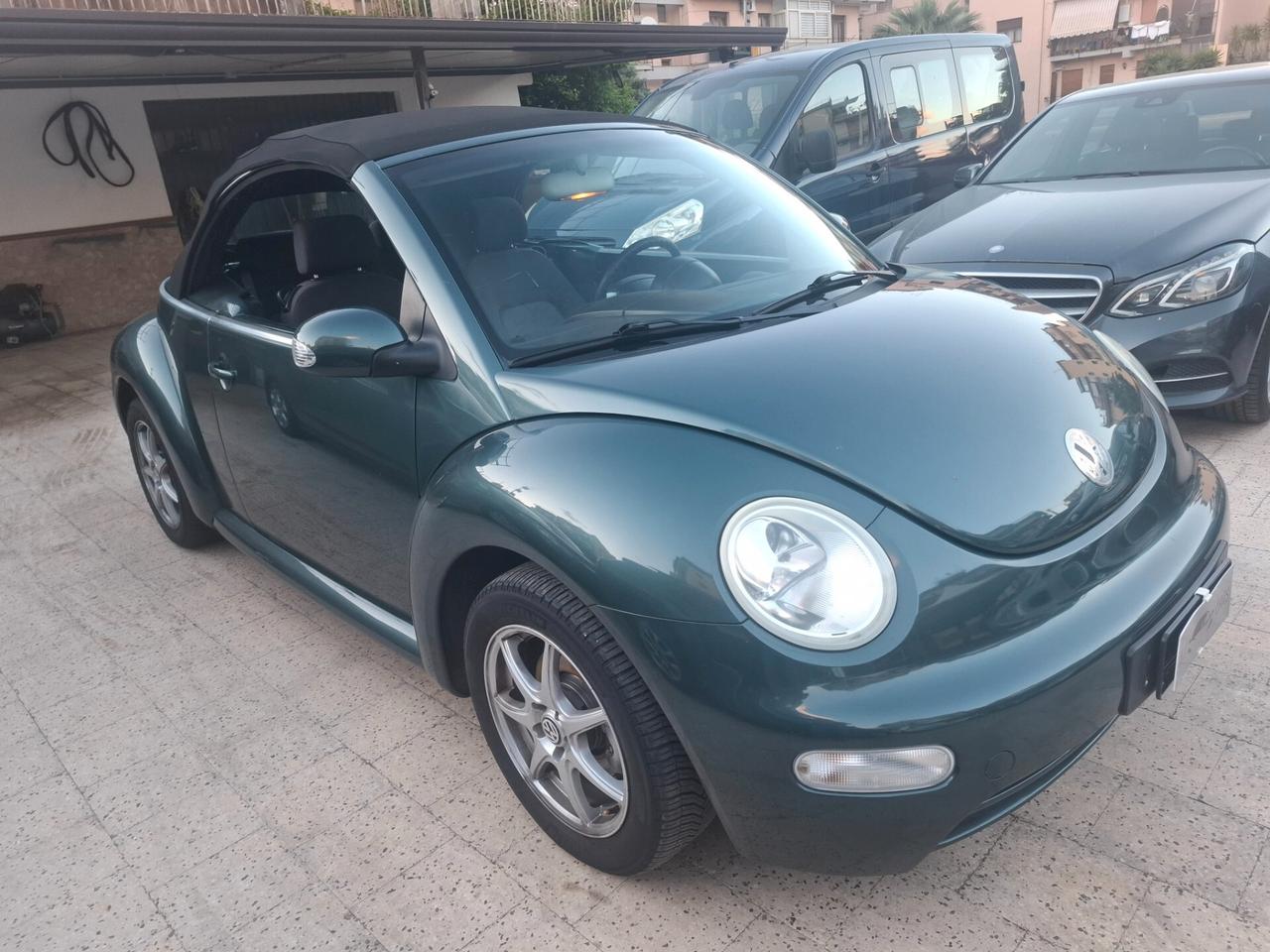 Volkswagen New Beetle 1.4 16V Cabrio