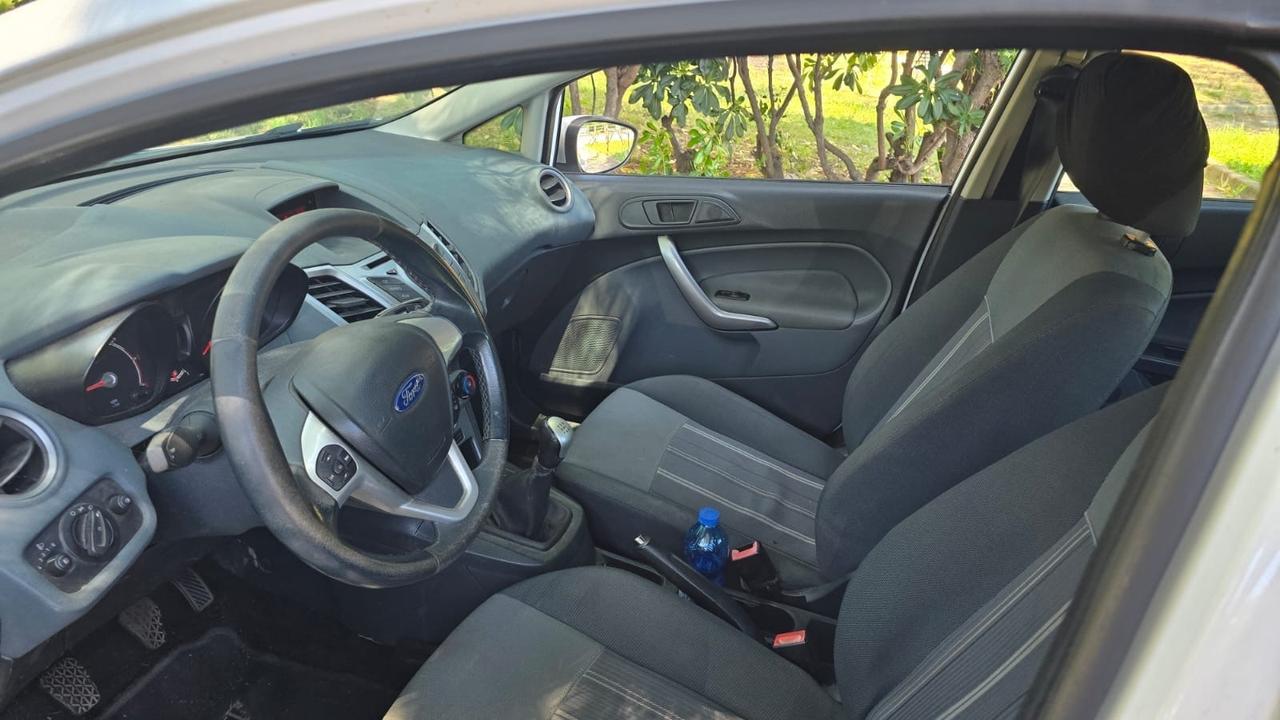 Ford Fiesta 1.4 TDCi 5p. Titanium