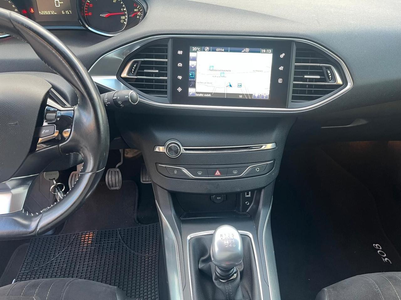 Peugeot 308 BlueHDi 120 S&S SW Allure