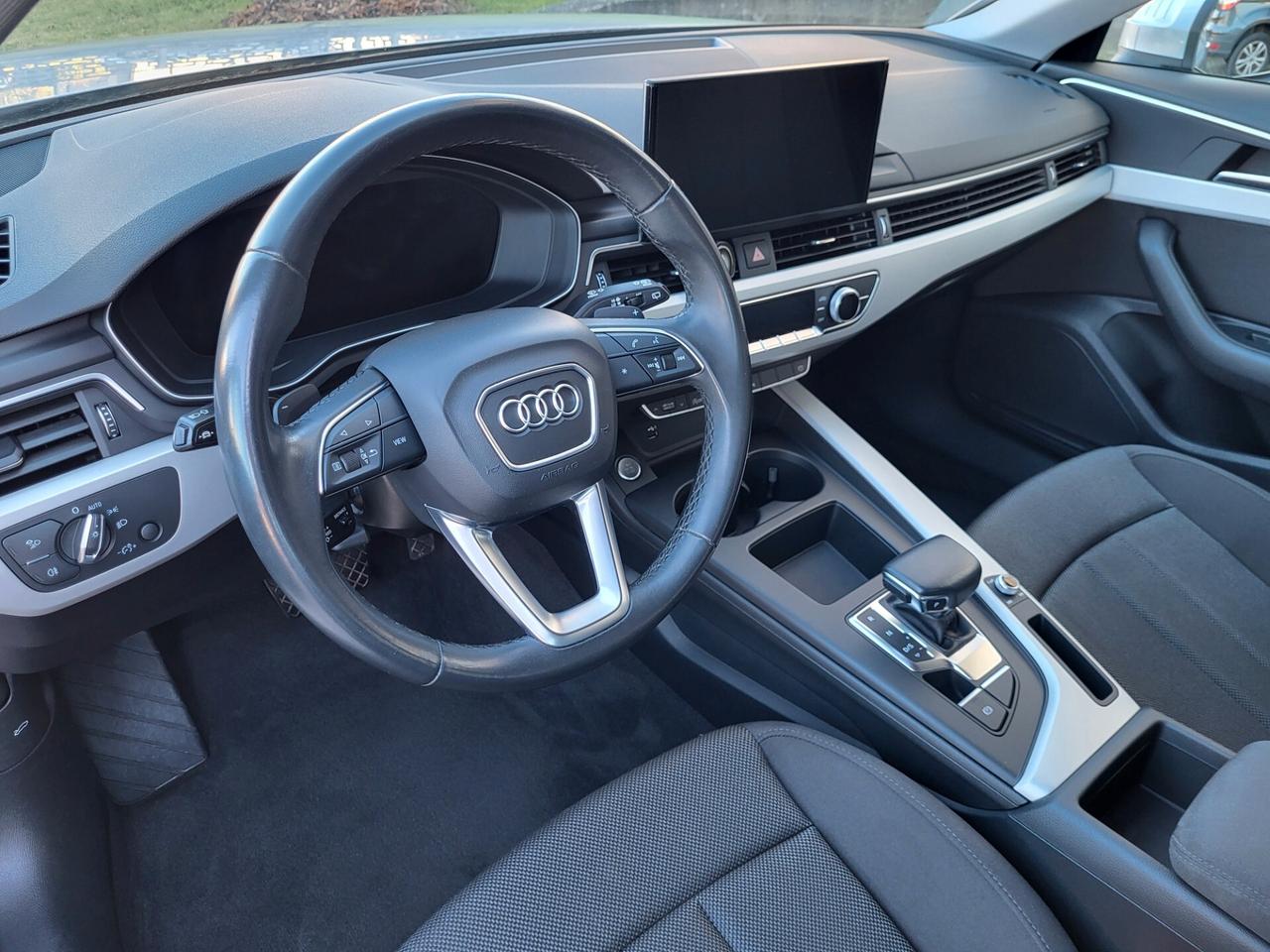 Audi A4 Avant 30 TDI/136 CV S tronic Business Advanced