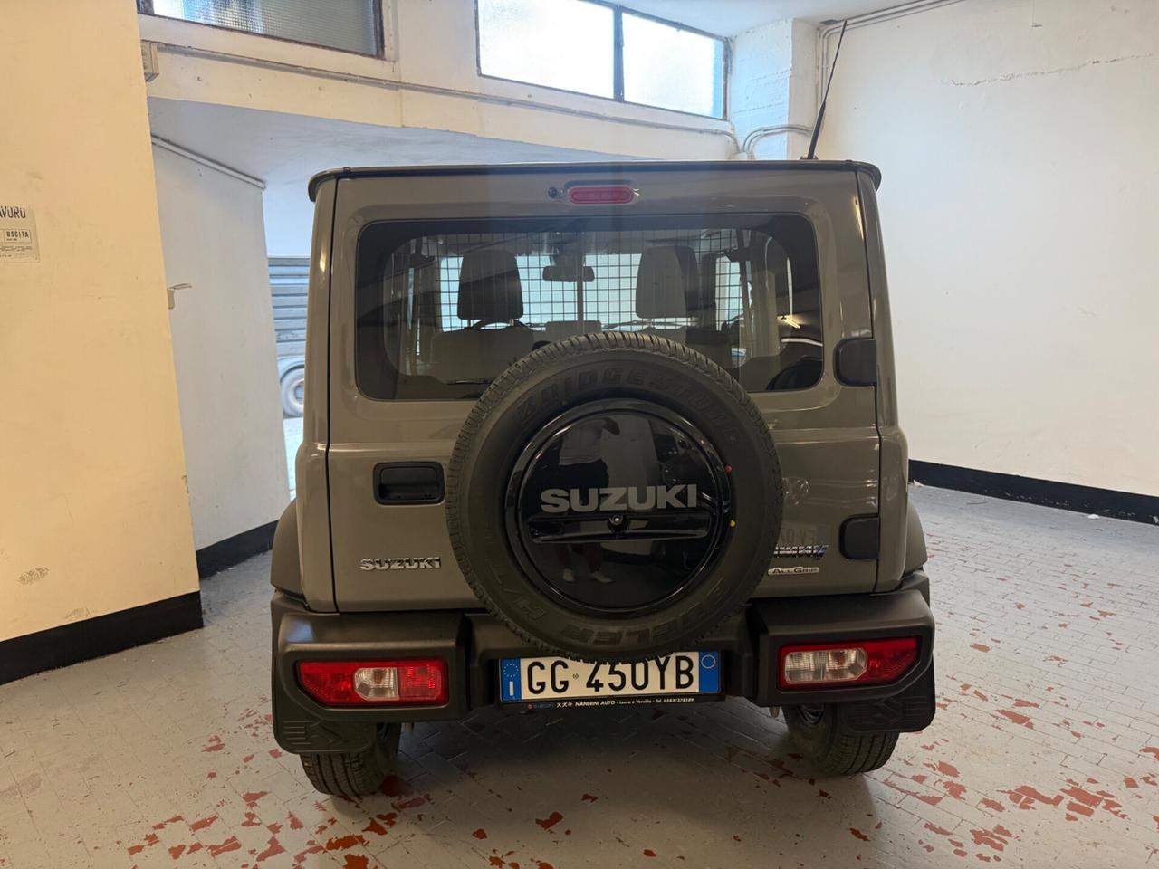 Suzuki Jimny 1.5 5MT PRO (N1)