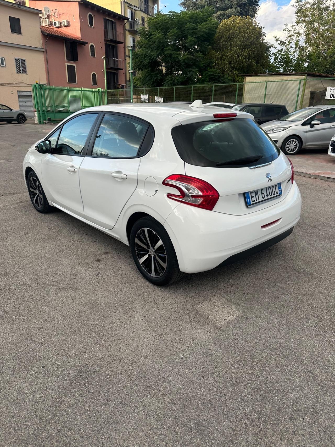 Peugeot 208 1.2 VTi 82 CV 5 porte Allure