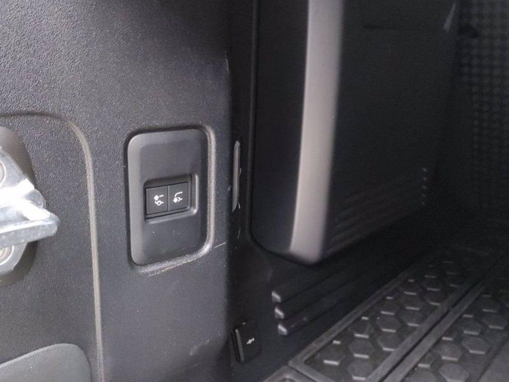 LAND ROVER Defender 110 3.0d i6 mhev x-dynamic hse awd 250cv auto 7p.ti del 2021