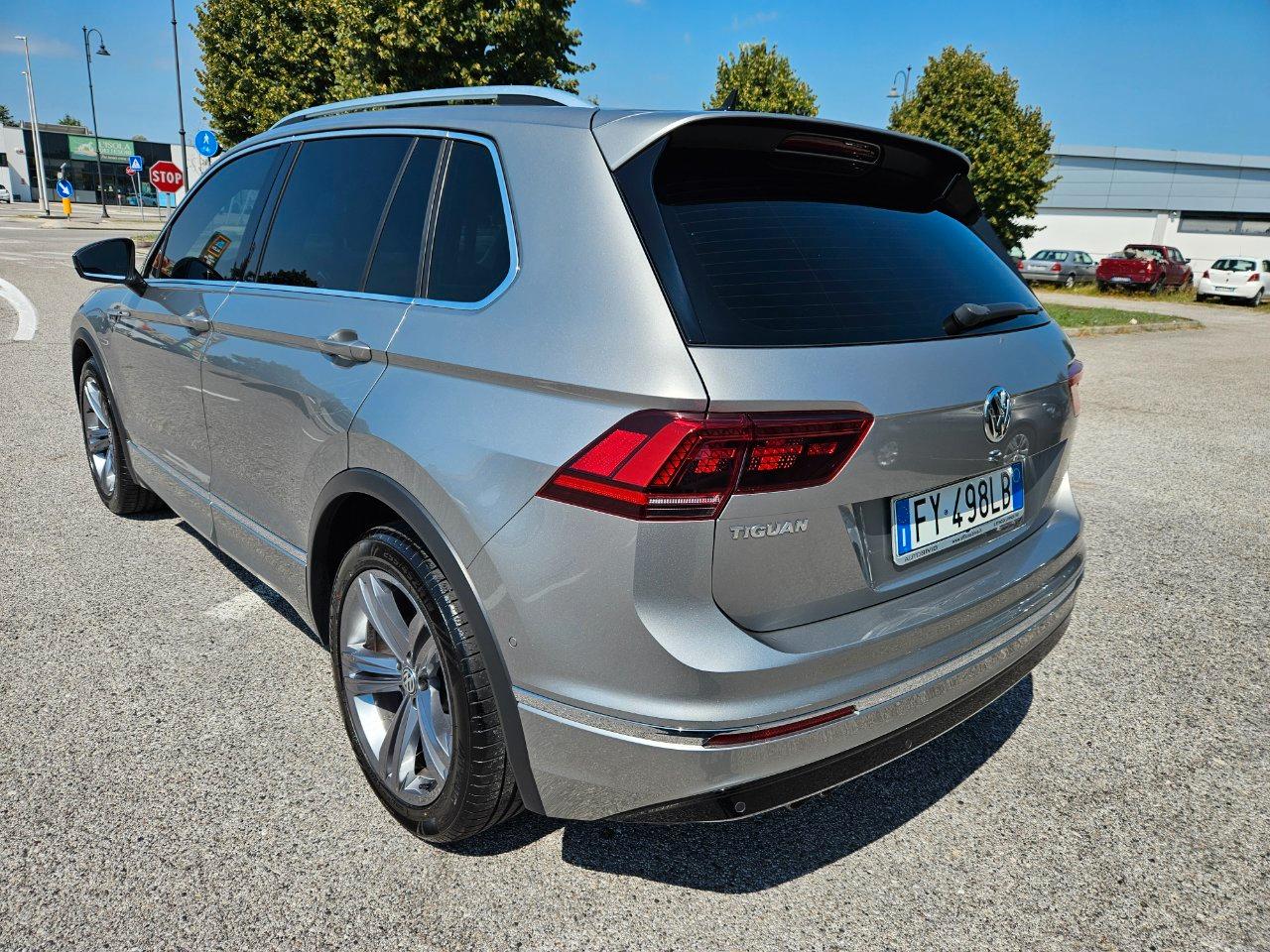 Volkswagen Tiguan 2.0 tdi Advanced R-Line Exterior Pack 150cv dsg