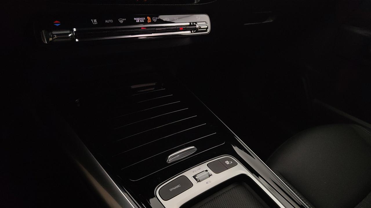 Mercedes-Benz GLA 200 d automatic