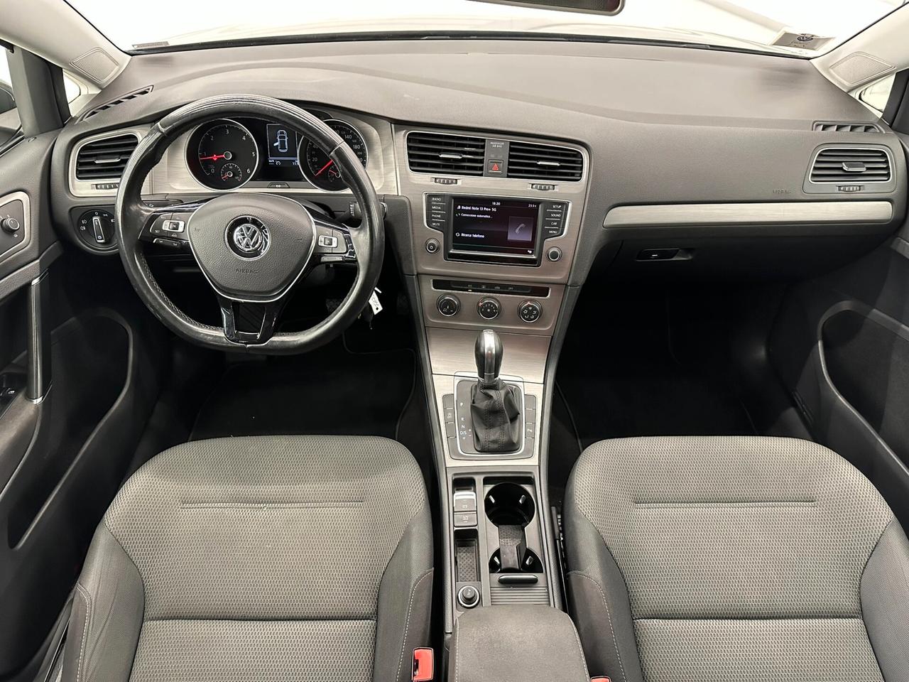 Volkswagen Golf 5p 1.6 110cv - AUTOMATICO-KM CERTIFICATI-PERMUTE