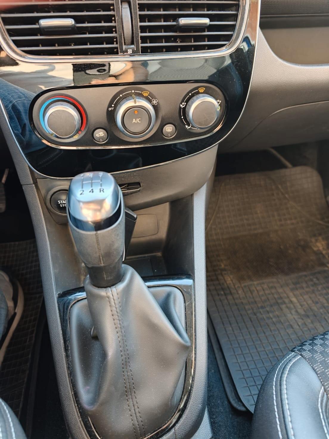 Renault Clio TCe 12V 90 CV GPL 5 porte Moschino Zen
