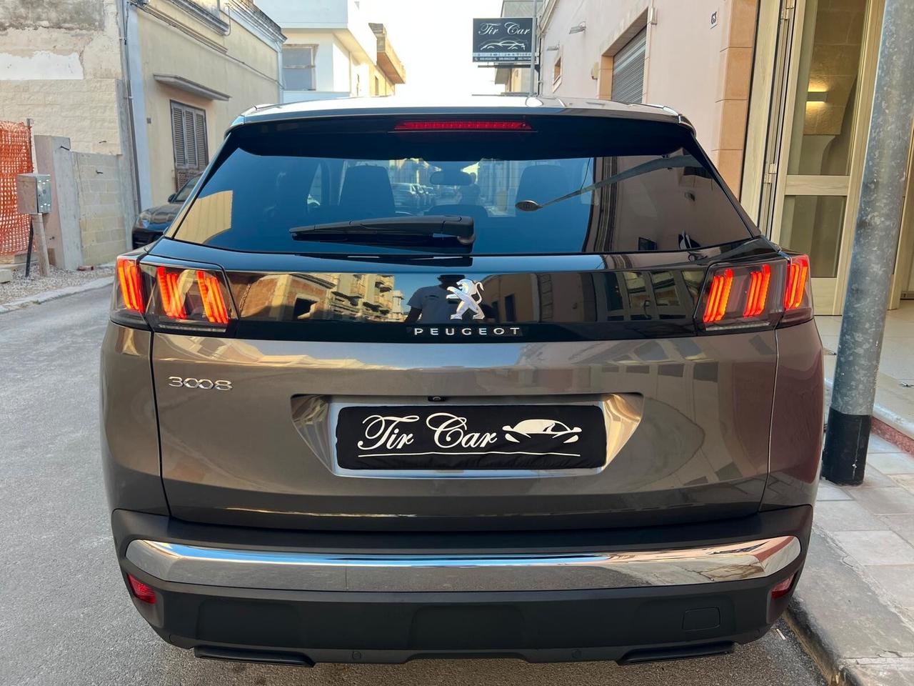 PEUGEOT 3008 ALLURE 1.5 130CV PELLE NAVI CAM ANNO 2022