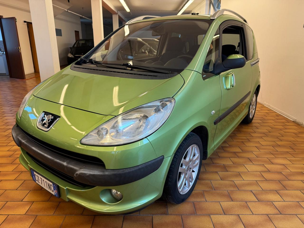 Peugeot 1007 1.4 BENZINA OK NEOPATENTATI