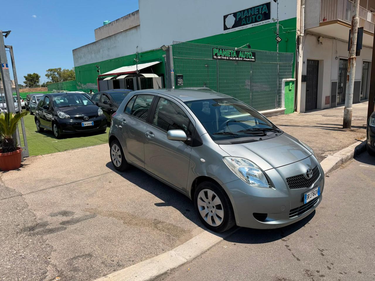 Toyota Yaris 1.0 5 porte Sol