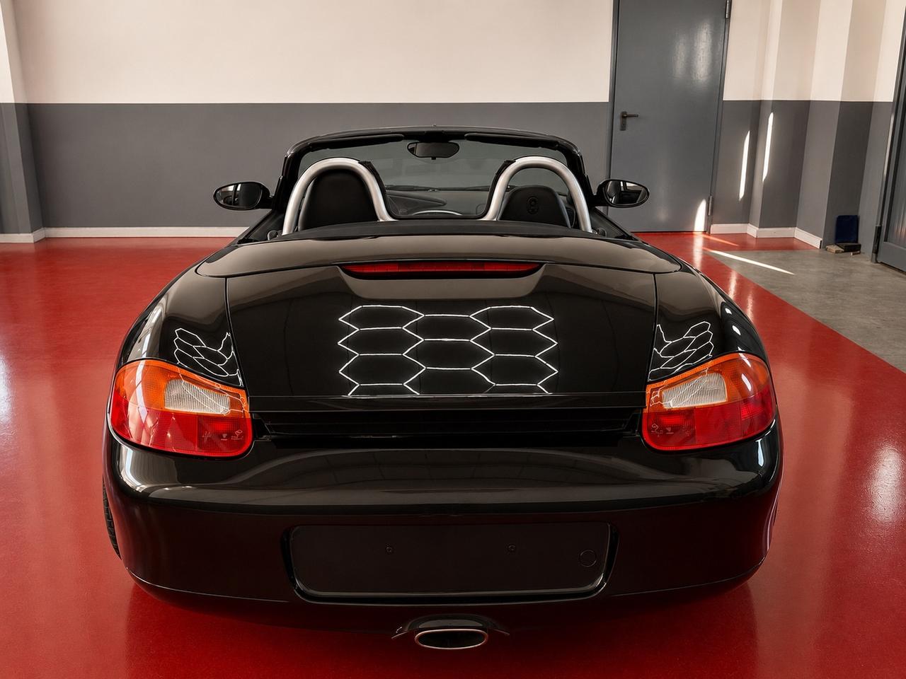 Porsche Boxster 2.5i 24V cat