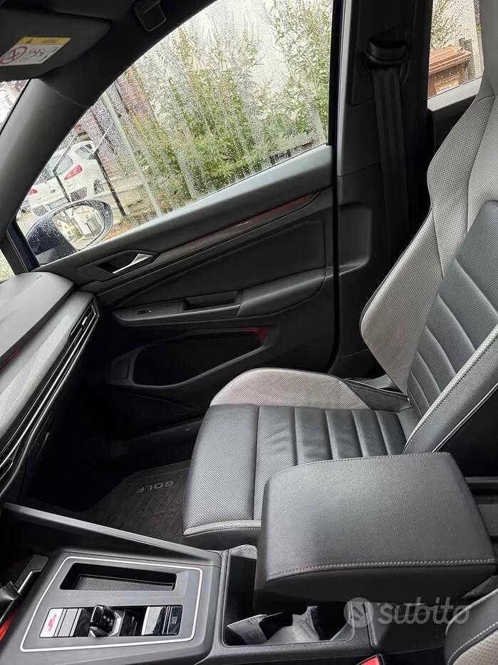 Volkswagen Golf 2.0 TDI DSG GTD
