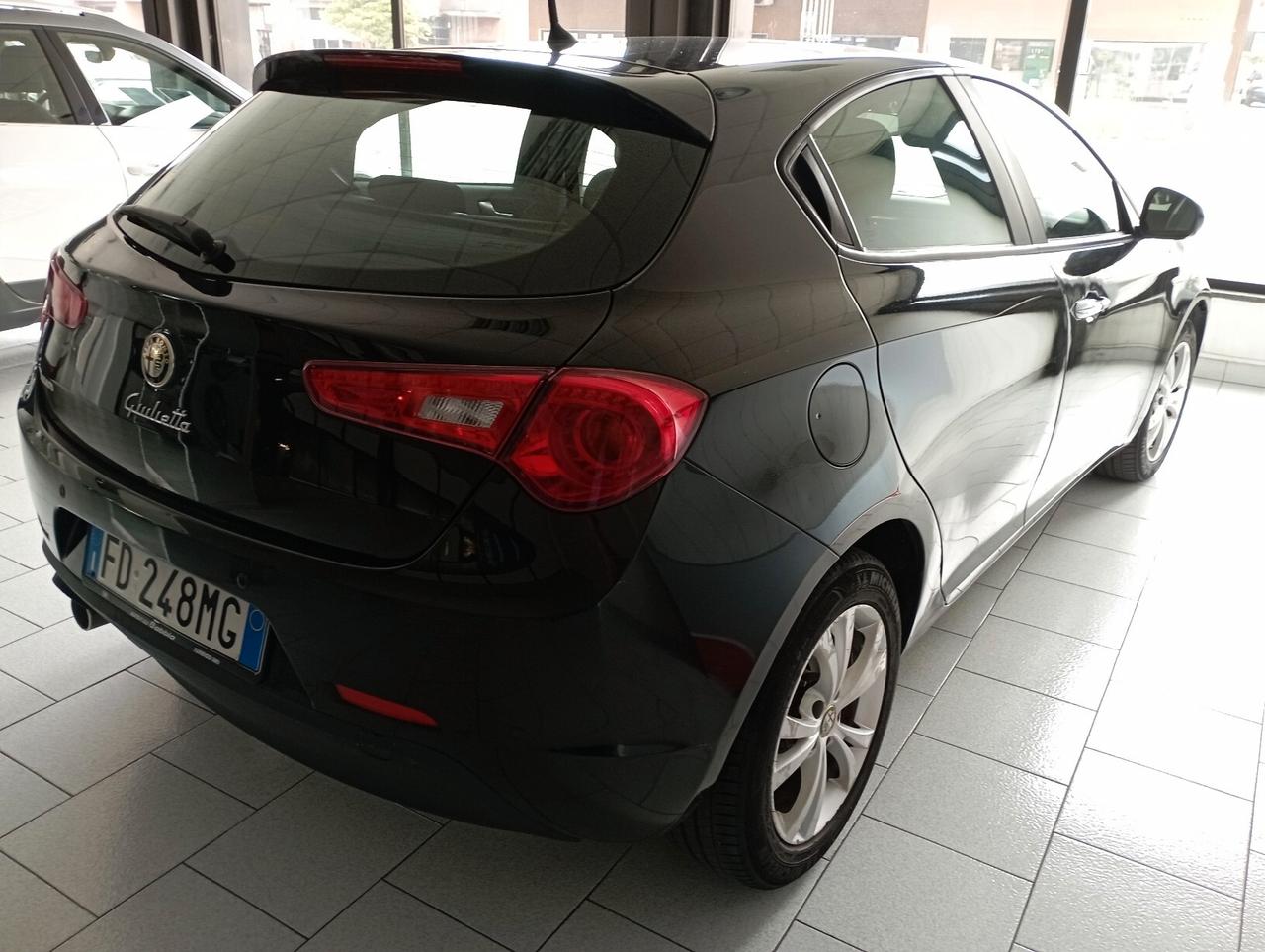 Alfa Romeo Giulietta 1.6 JTDm-2 120 CV Distinctive
