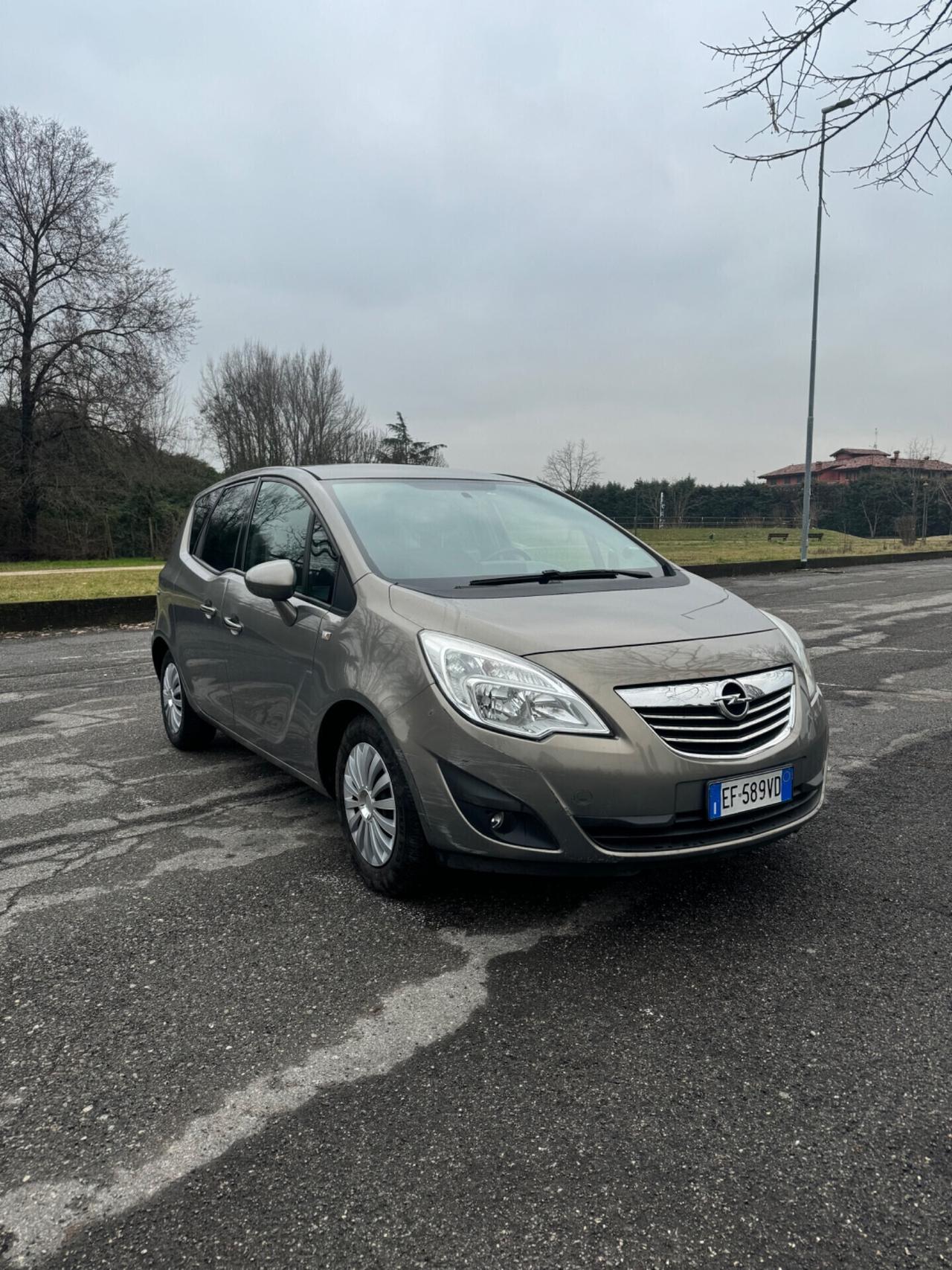 Opel Meriva 1.4 turbo cosmo