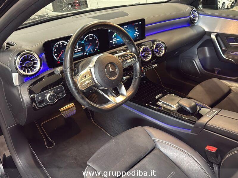 Mercedes-Benz Classe A - W177 2018 Diesel A 180 d Premium Night edition auto