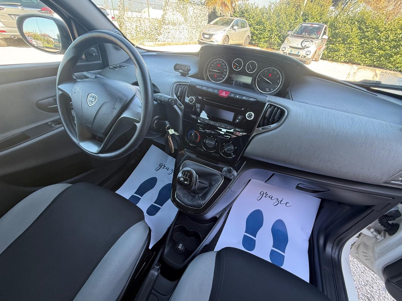 Lancia Ypsilon 1.2 69 CV 5 porte GPL Ecochic Silver