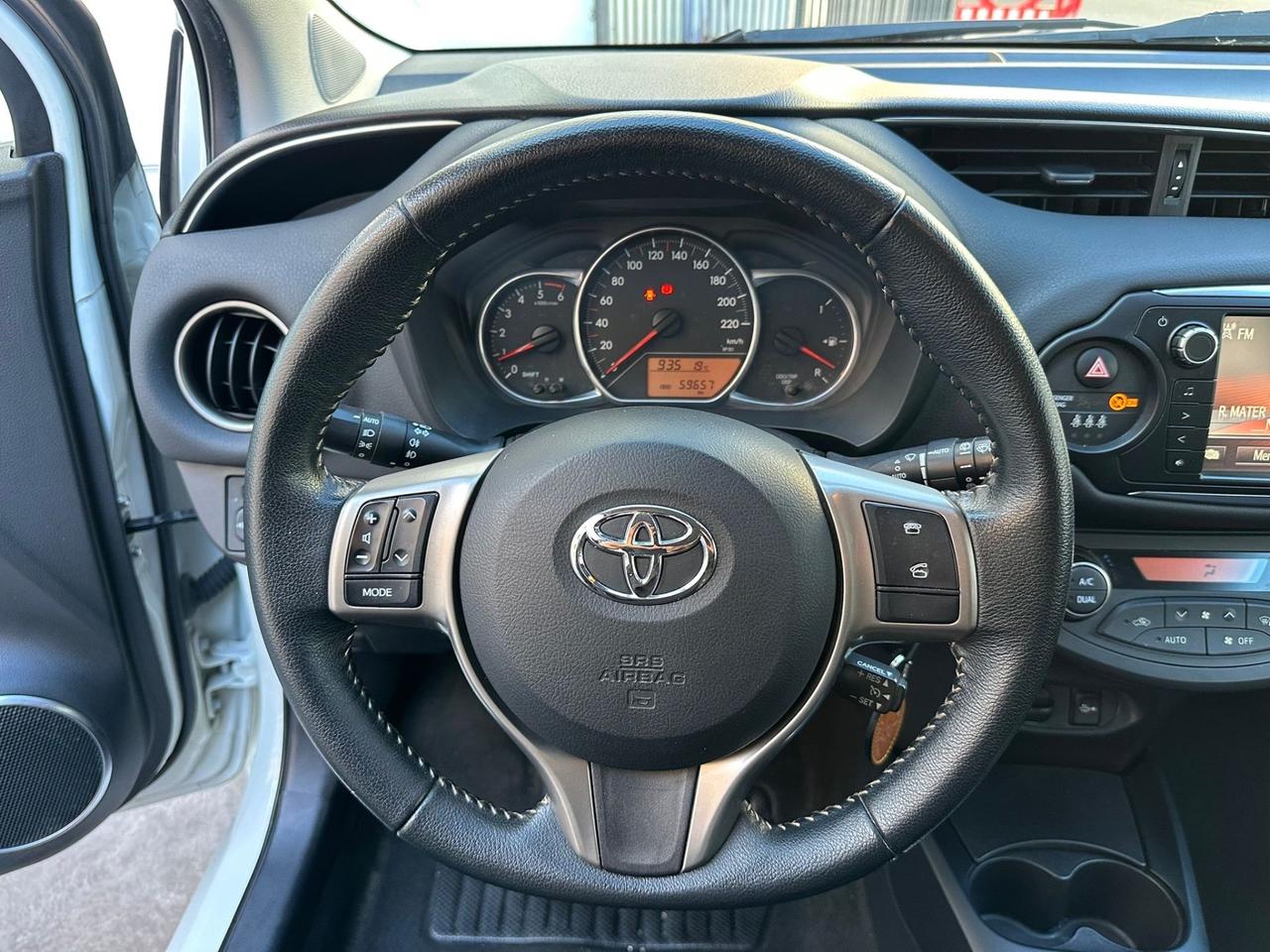 Toyota Yaris 1.4 D-4D 5 porte Lounge