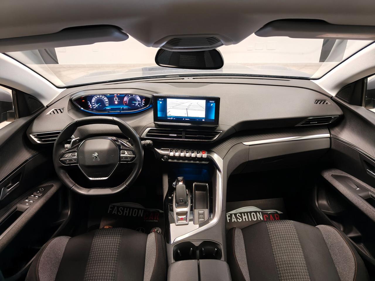 Peugeot 3008 BlueHDi 130 S&S EAT8 Active