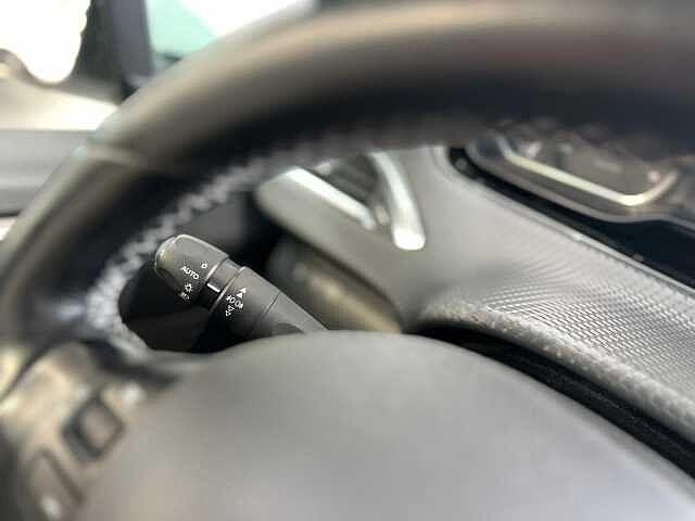 Peugeot 2008 BlueHDi 100 S&S Allure